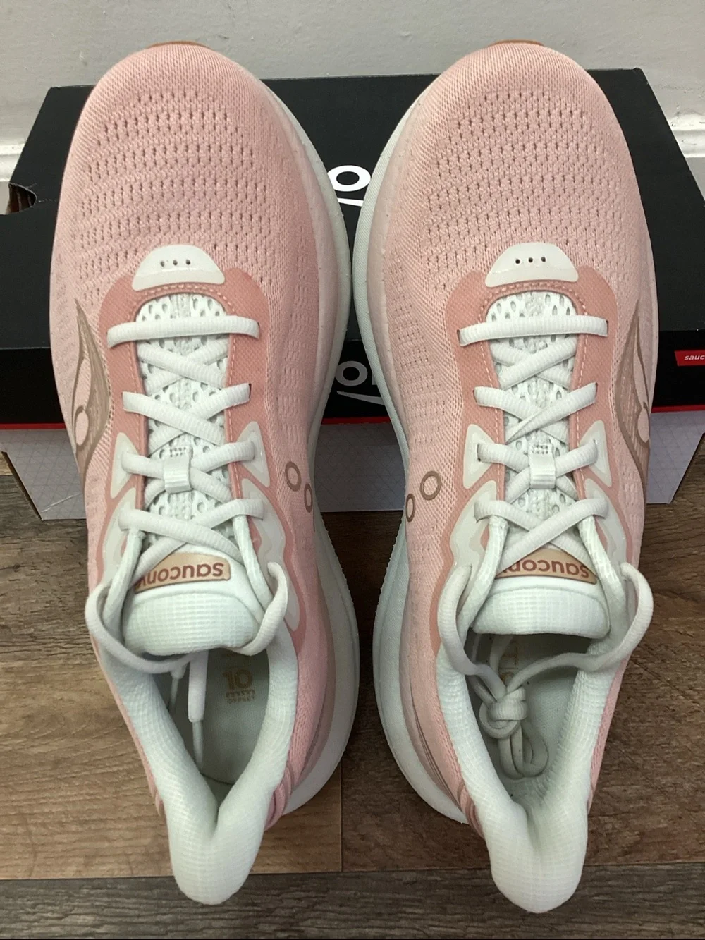 Women’s Saucony Triumph 23